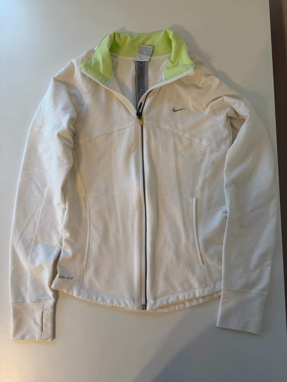Brand New Women’s Nike Zip Up Jacket